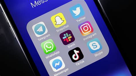 Top Grossing Communication Apps .